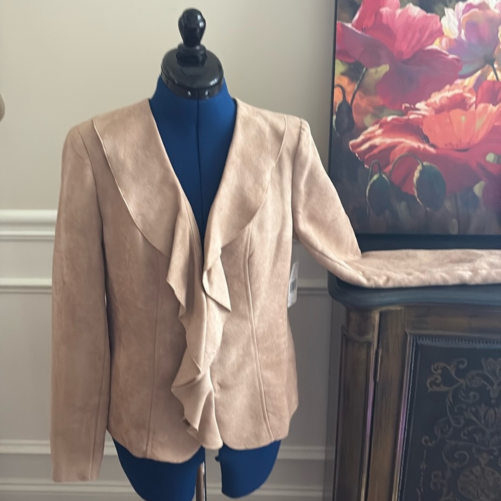 NWT Kim size S blazer